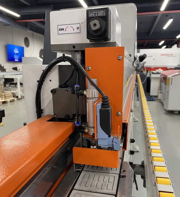 Узел радиусной циклевки