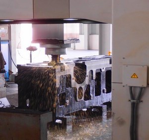 Усиленные крестовины карданов и массивные редукторы